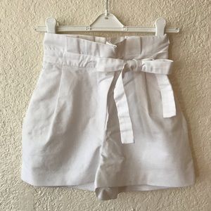 Paperbag highwaist shorts. Used once. Zara XS